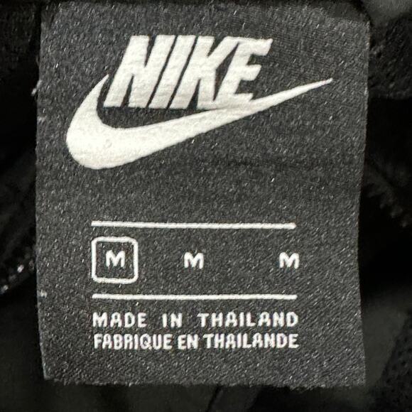 Nike Womens NSW Windrunner Jackets Women Size M Black BV3939-011 SNAG - Picture 9 of 9